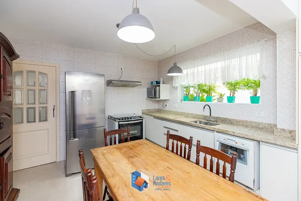 Casa, 4 quartos, 144 m² - Foto 1