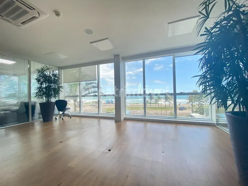 Prédio Inteiro, 844 m² - Foto 1