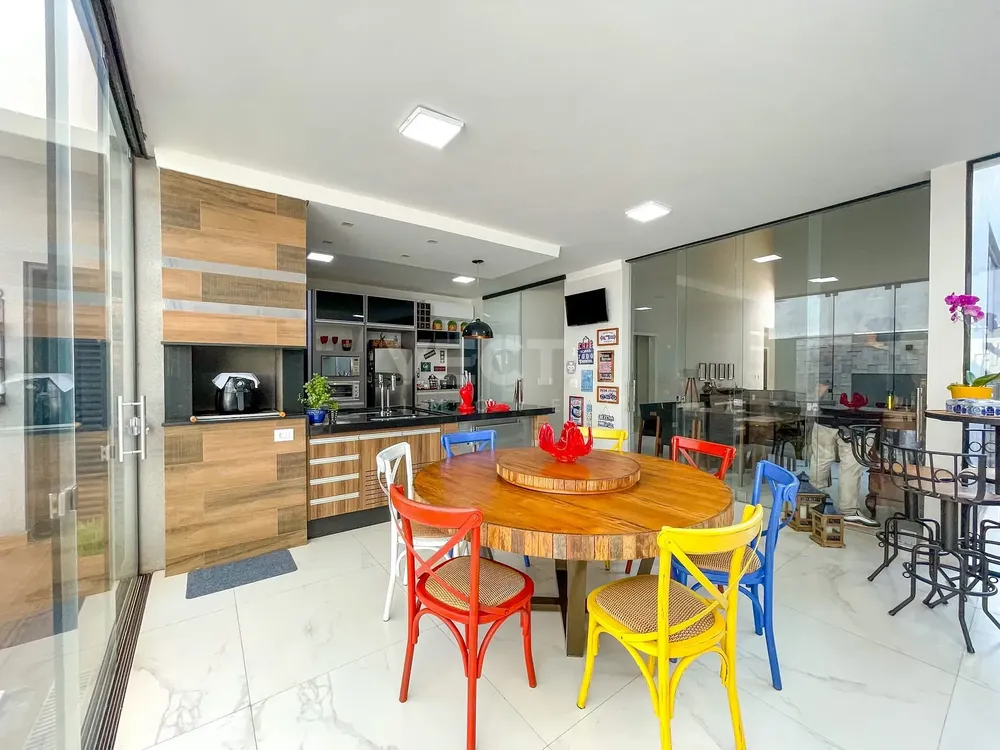 Casa, 3 quartos, 212 m² - Foto 7