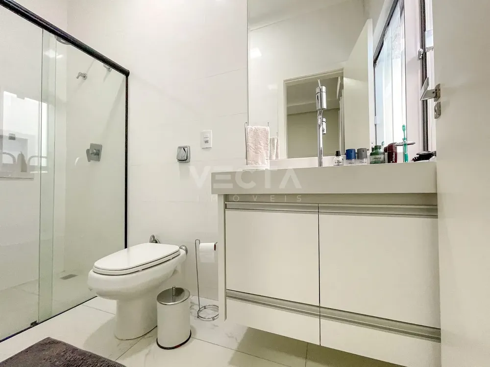 Casa, 3 quartos, 212 m² - Foto 4