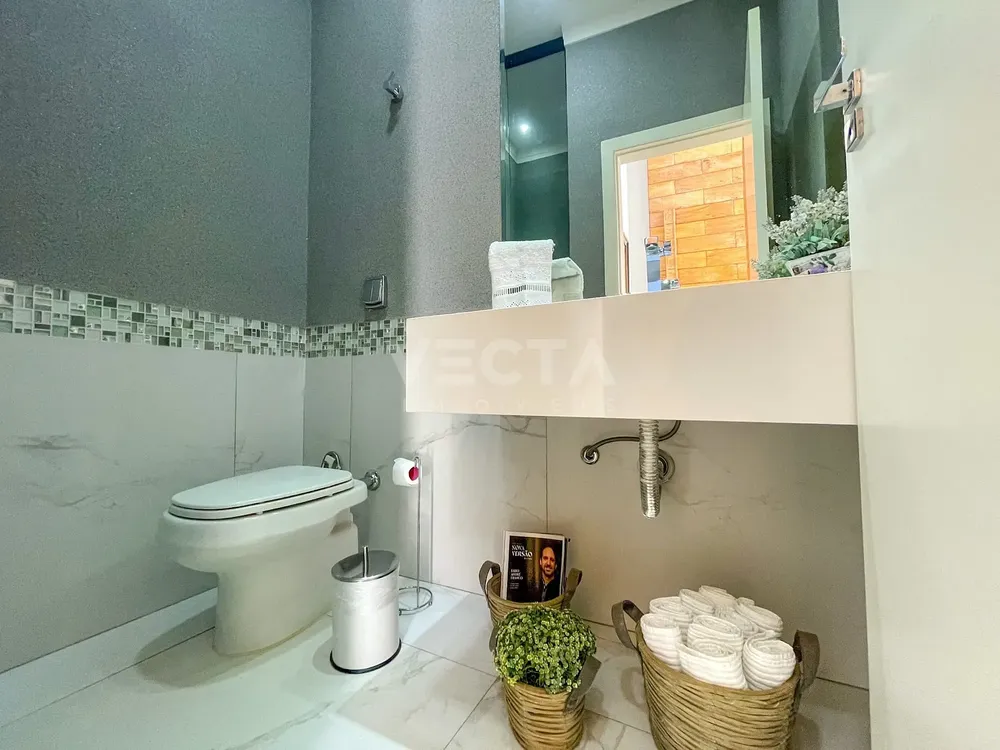 Casa, 3 quartos, 212 m² - Foto 2