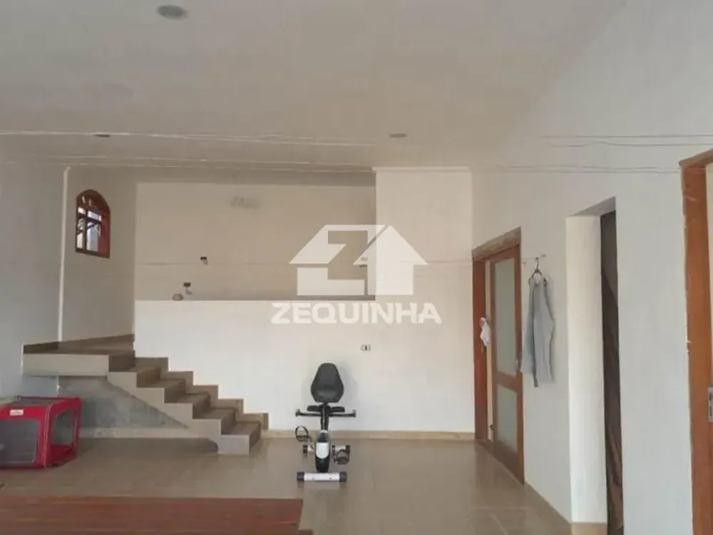 Casa, 4 quartos, 382 m² - Foto 4