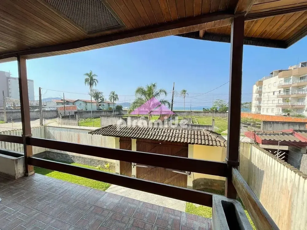 Casa, 4 quartos, 351 m² - Foto 2