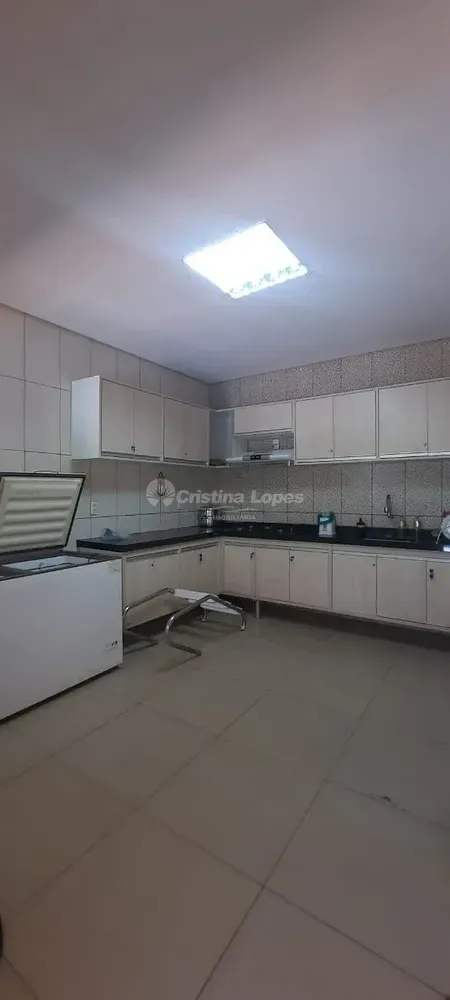 Casa, 1 quarto, 232 m² - Foto 2