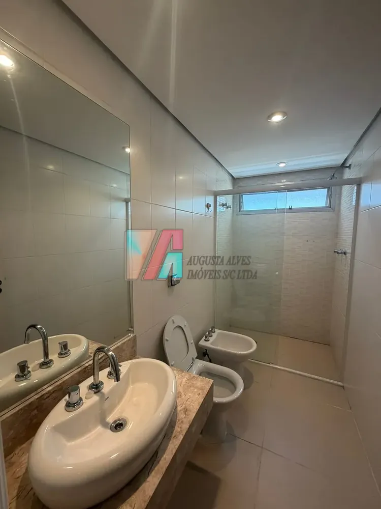 Apartamento, 3 quartos, 241 m² - Foto 4