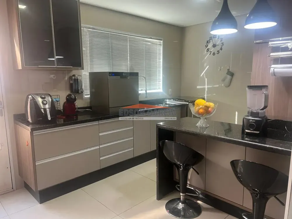 Casa, 3 quartos, 170 m² - Foto 4