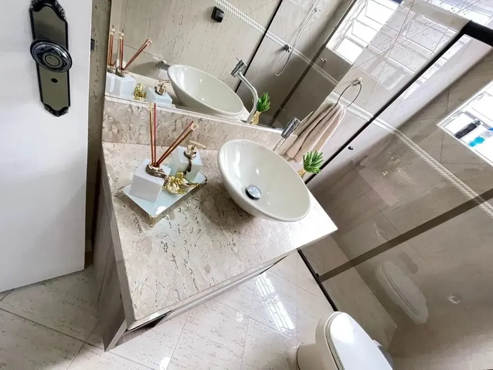Casa, 3 quartos, 230 m² - Foto 1
