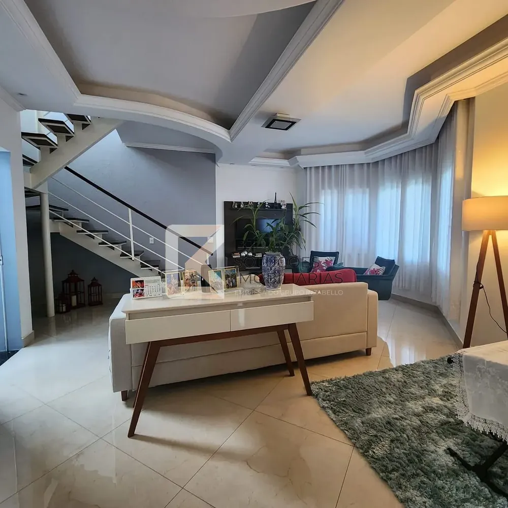 Sobrado, 3 quartos, 213 m² - Foto 1