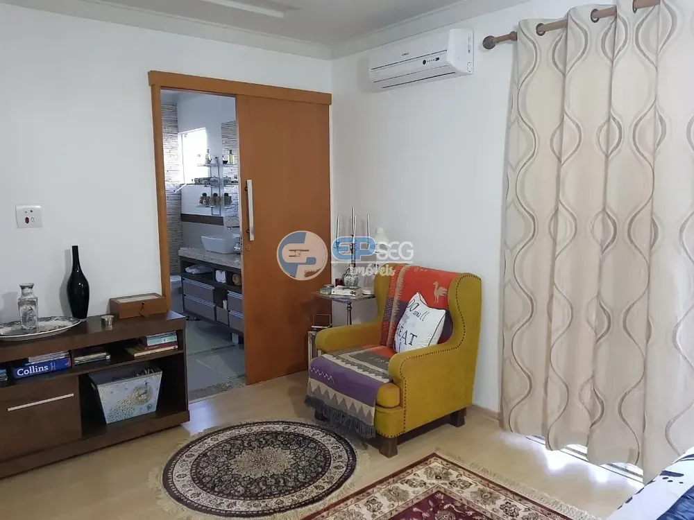 Sobrado, 4 quartos, 250 m² - Foto 1