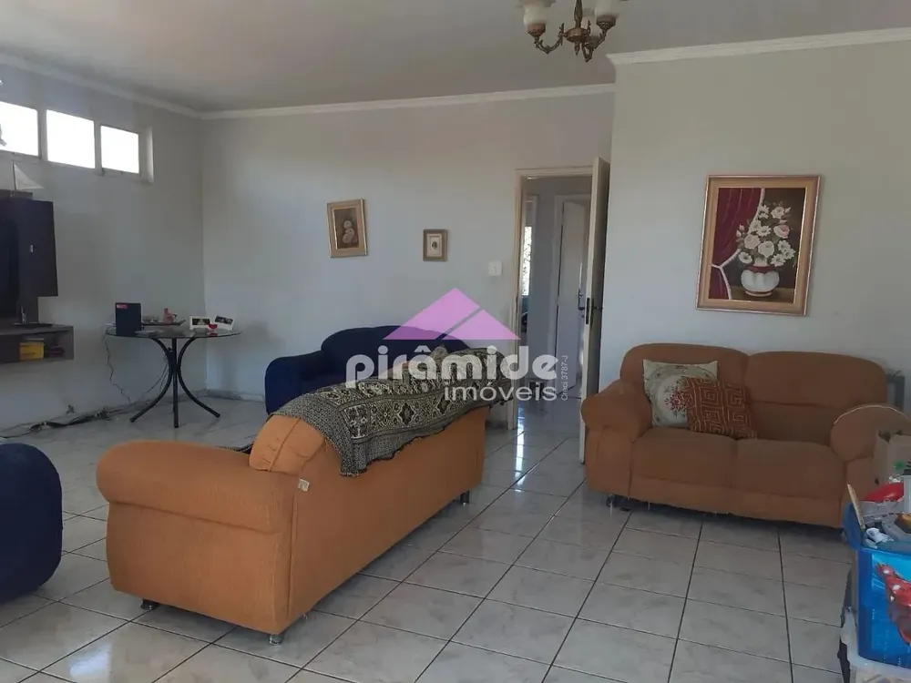 Casa, 4 quartos, 208 m² - Foto 1