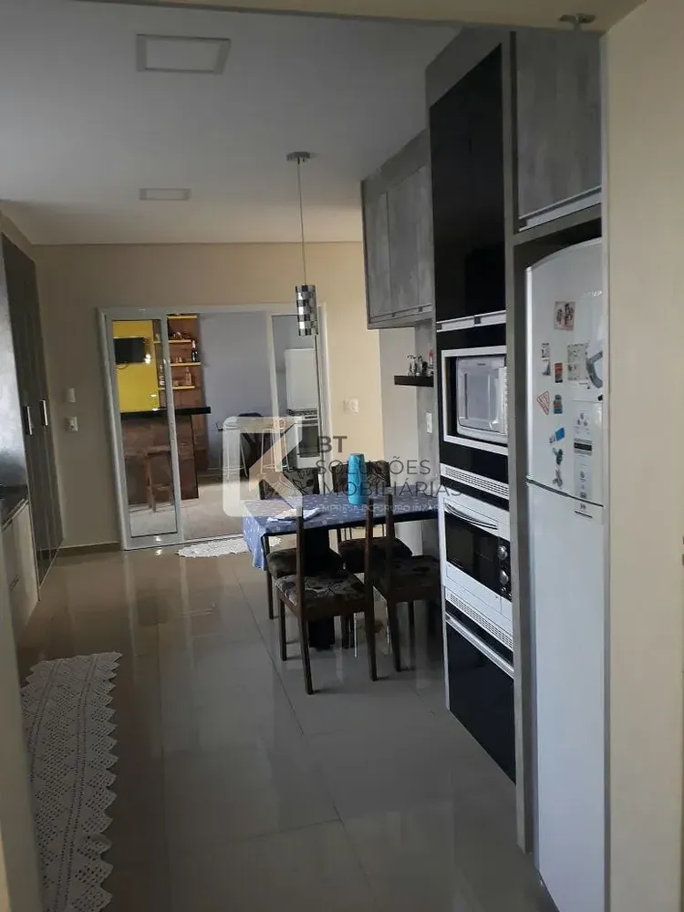 Casa, 4 quartos, 214 m² - Foto 3