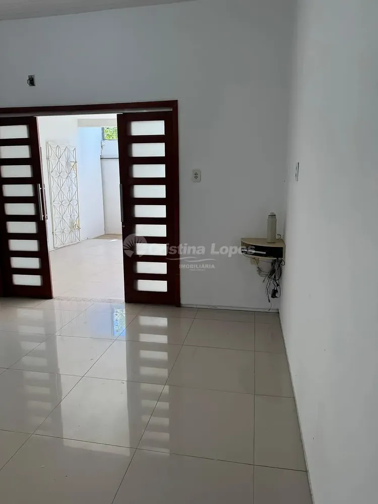 Casa, 2 quartos, 162 m² - Foto 1