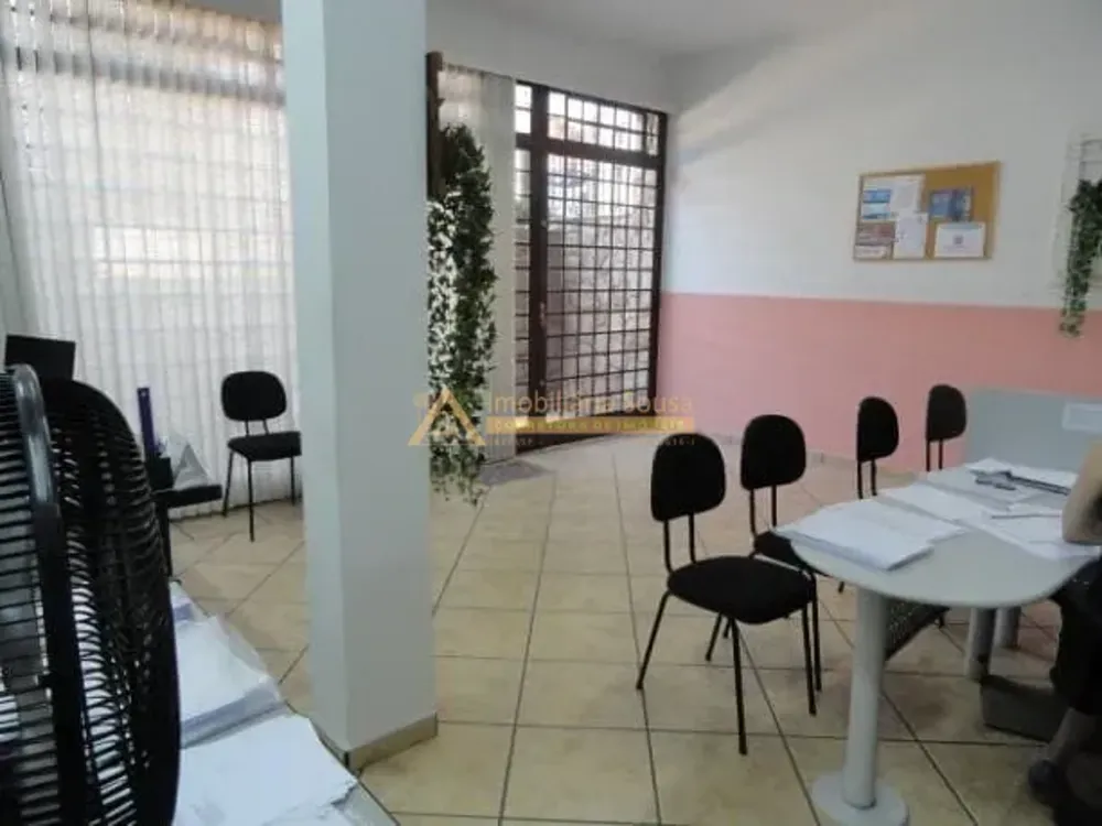 Casa, 3 quartos, 454 m² - Foto 2