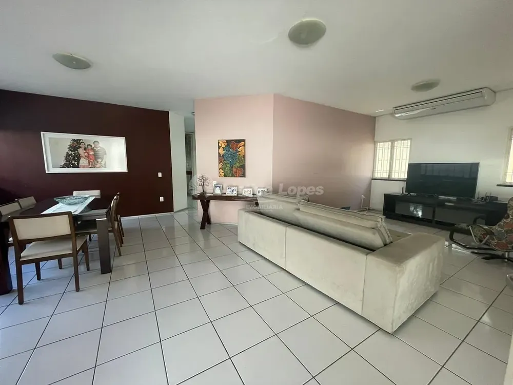 Casa, 3 quartos, 232 m² - Foto 4