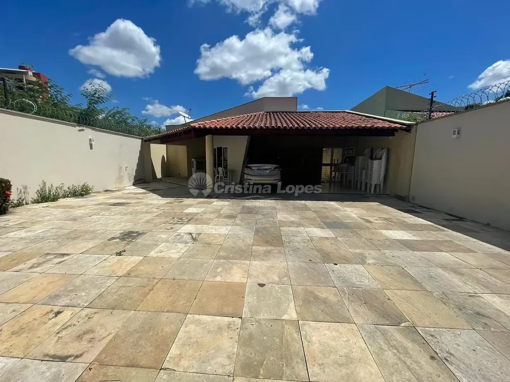 Casa, 3 quartos, 232 m² - Foto 2