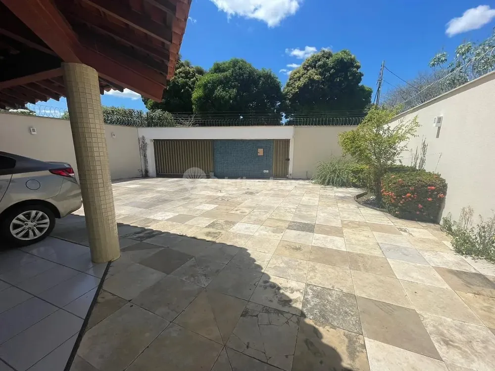 Casa, 3 quartos, 232 m² - Foto 1