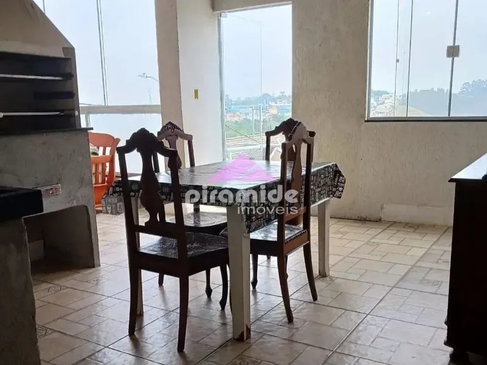 Casa, 3 quartos, 209 m² - Foto 4