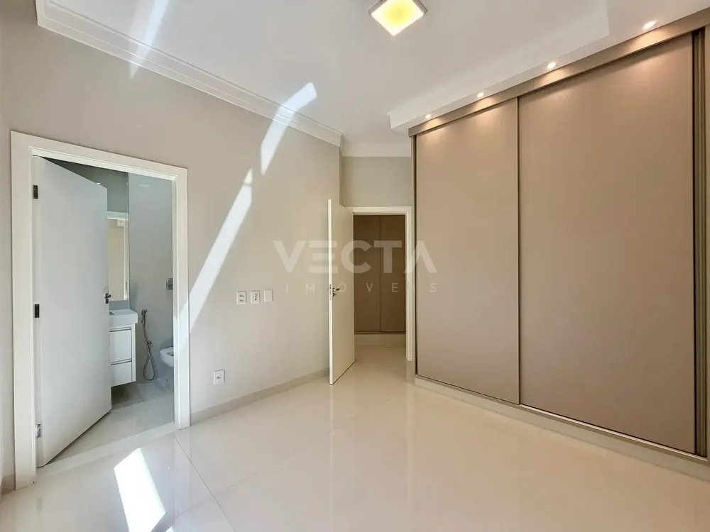 Casa, 3 quartos, 207 m² - Foto 1