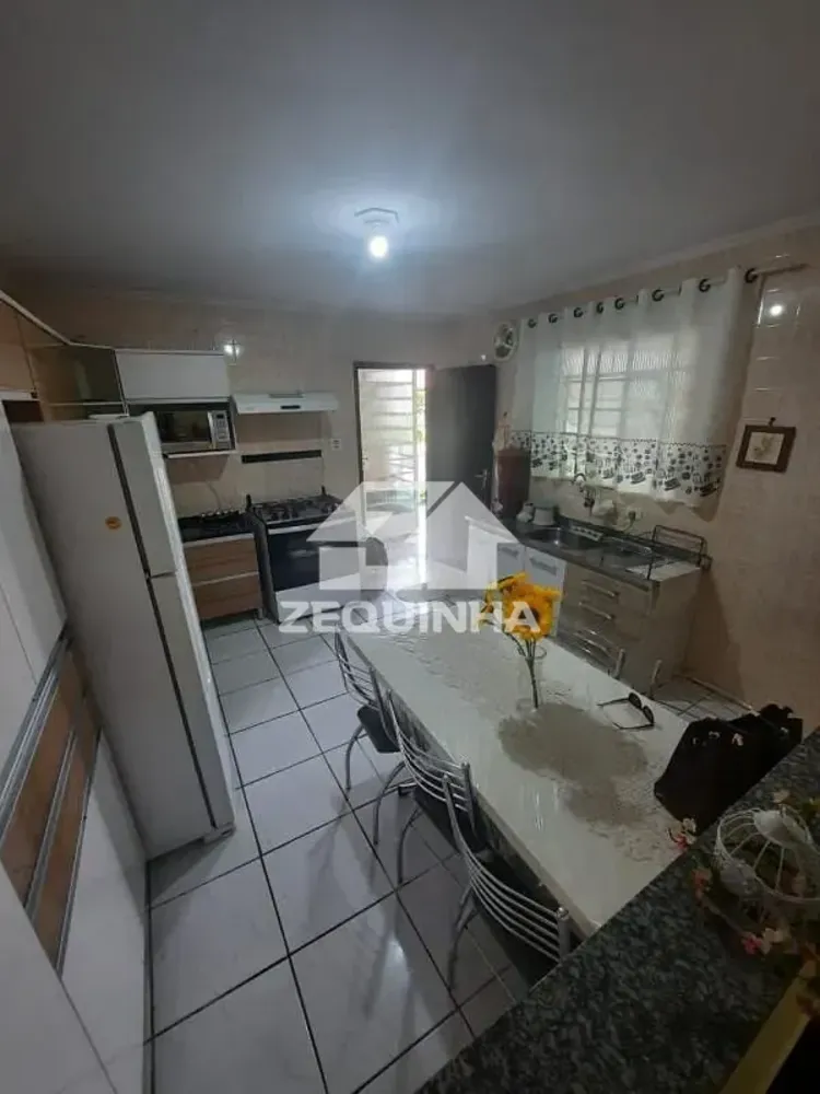 Casa, 3 quartos, 176 m² - Foto 1