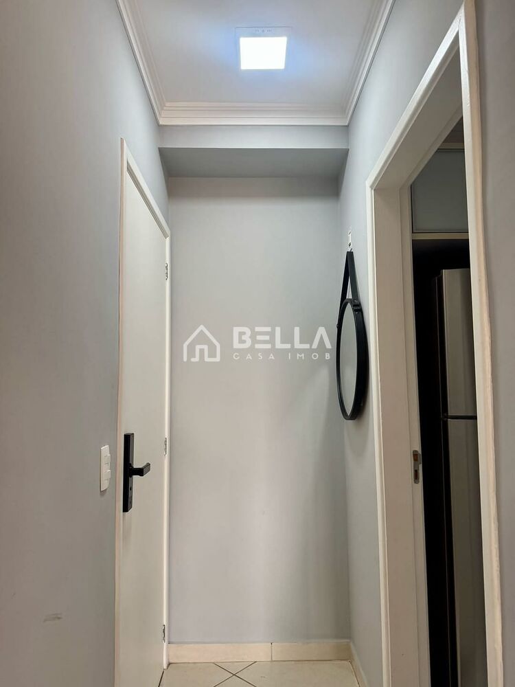 Apartamento à venda com 3 quartos, 68m² - Foto 2