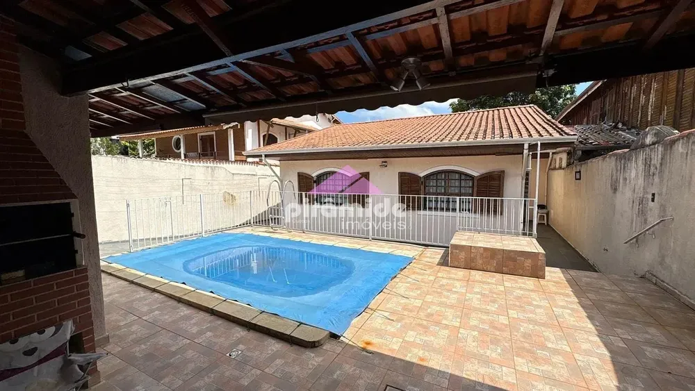 Casa, 3 quartos, 180 m² - Foto 1