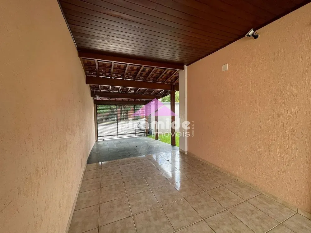 Casa, 3 quartos, 180 m² - Foto 3