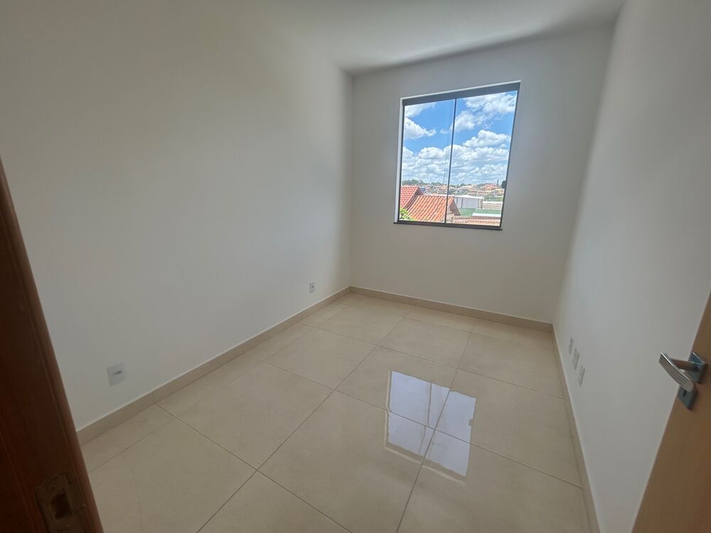 Apartamento à venda com 2 quartos, 68m² - Foto 5