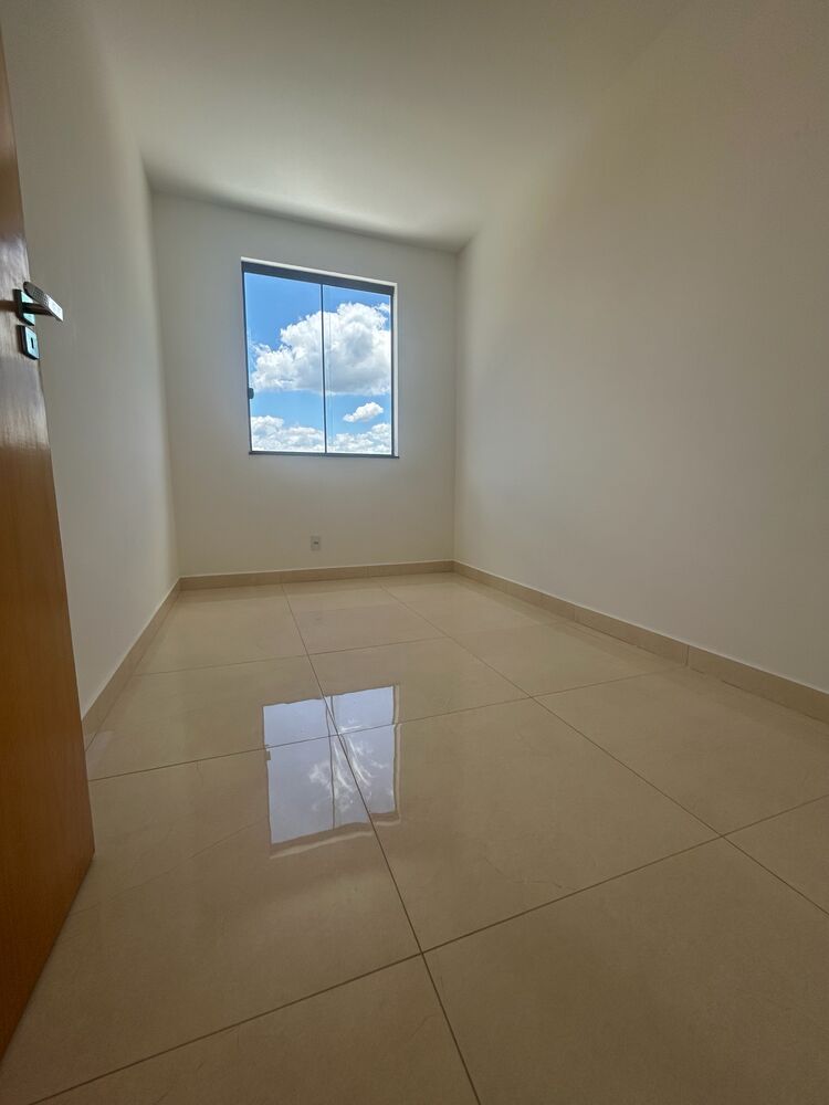 Apartamento à venda com 2 quartos, 68m² - Foto 4
