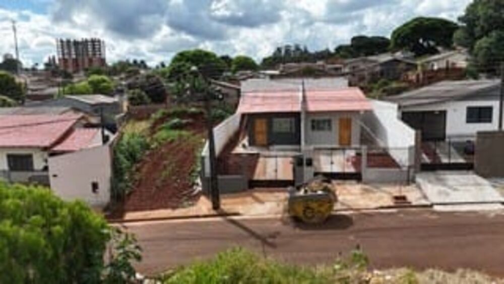 Casa à venda com 2 quartos, 53m² - Foto 2