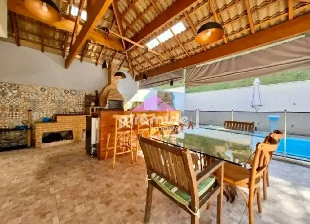 Casa, 4 quartos, 336 m² - Foto 1