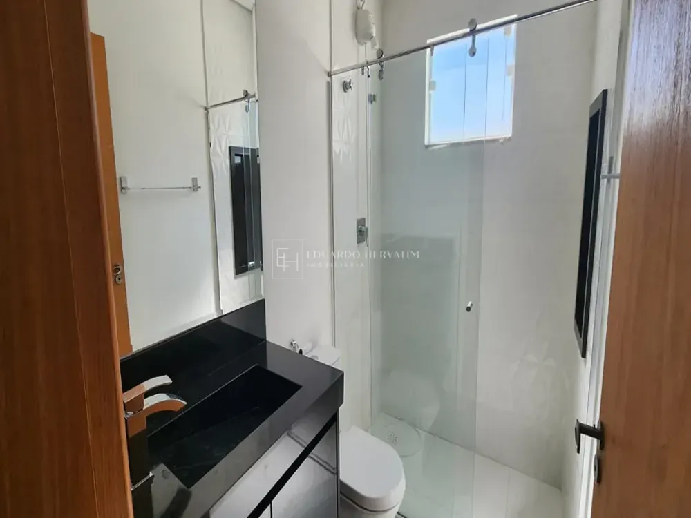 Casa, 3 quartos, 214 m² - Foto 2