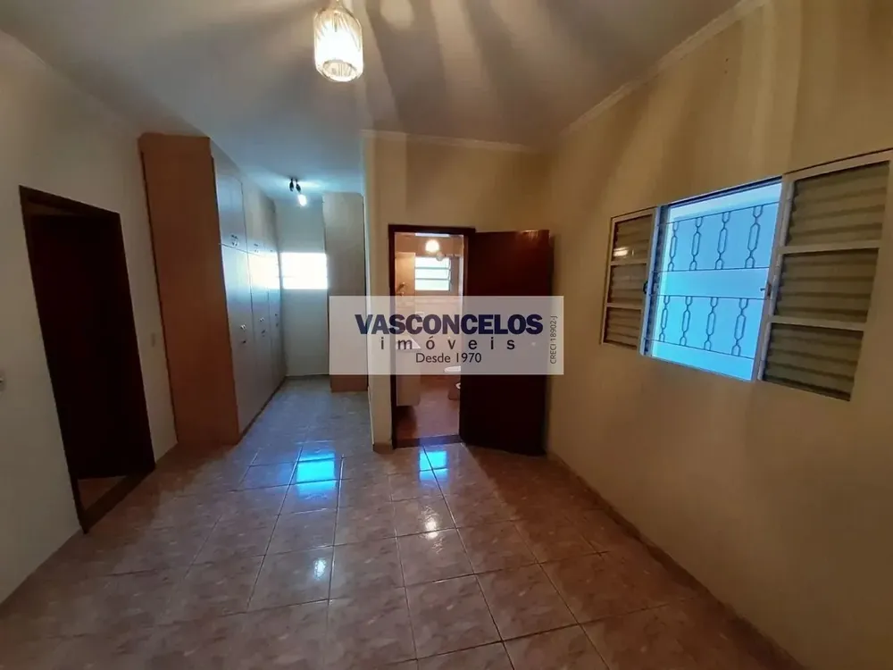 Casa, 4 quartos, 256 m² - Foto 1