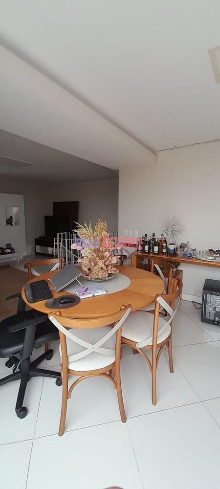 Cobertura à venda com 4 quartos, 180m² - Foto 4
