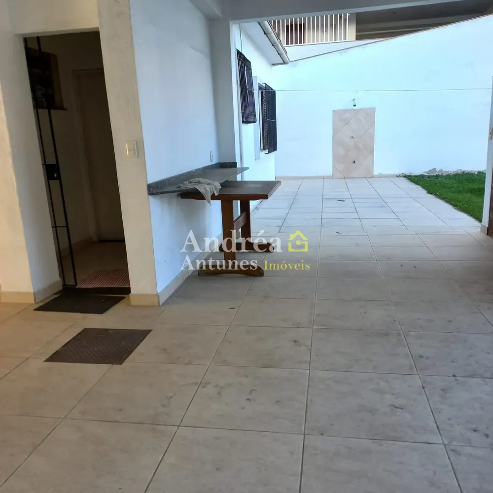 Casa, 4 quartos, 250 m² - Foto 2