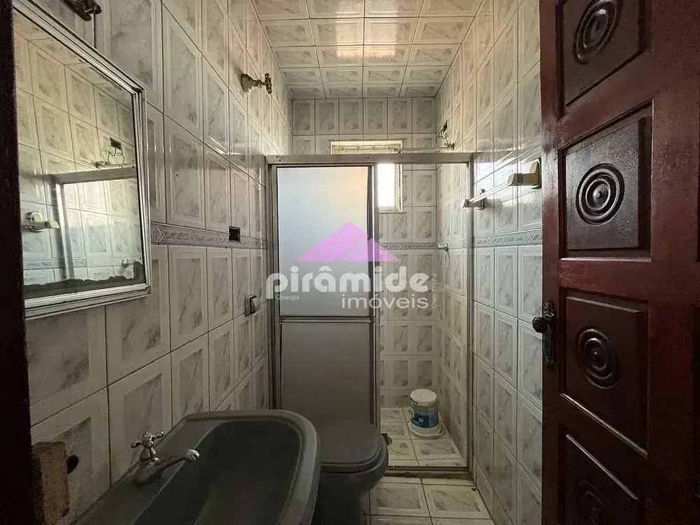 Casa, 8 quartos, 197 m² - Foto 4