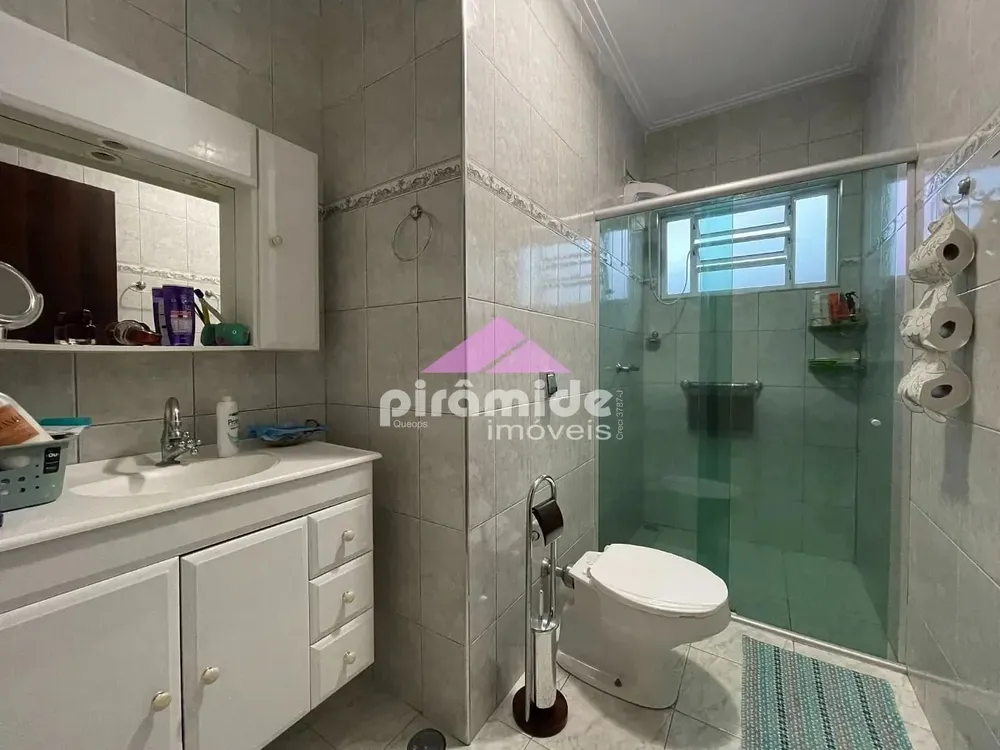 Casa, 3 quartos, 199 m² - Foto 1