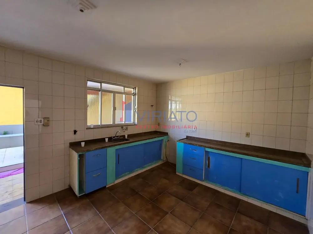 Casa, 4 quartos, 290 m² - Foto 3