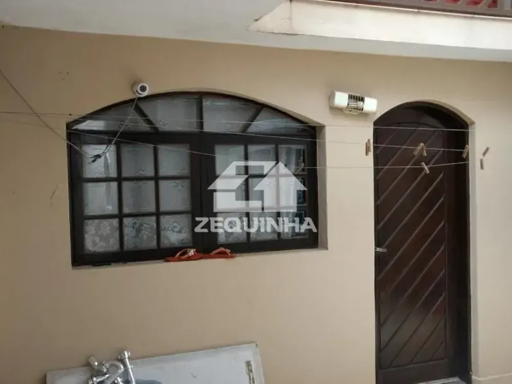 Casa, 3 quartos, 256 m² - Foto 2