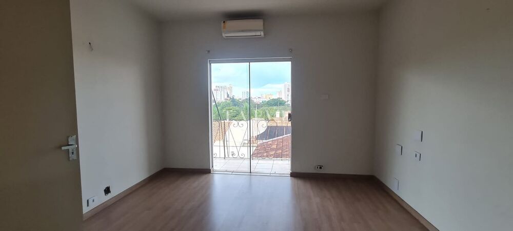 Sobrado à venda com 3 quartos, 193m² - Foto 3