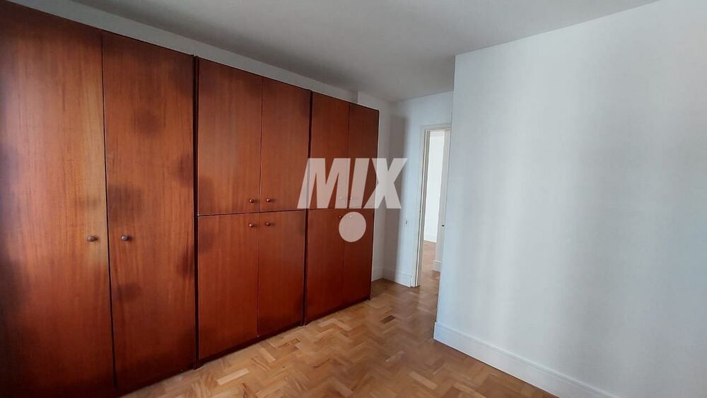 Apartamento à venda com 2 quartos, 55m² - Foto 17