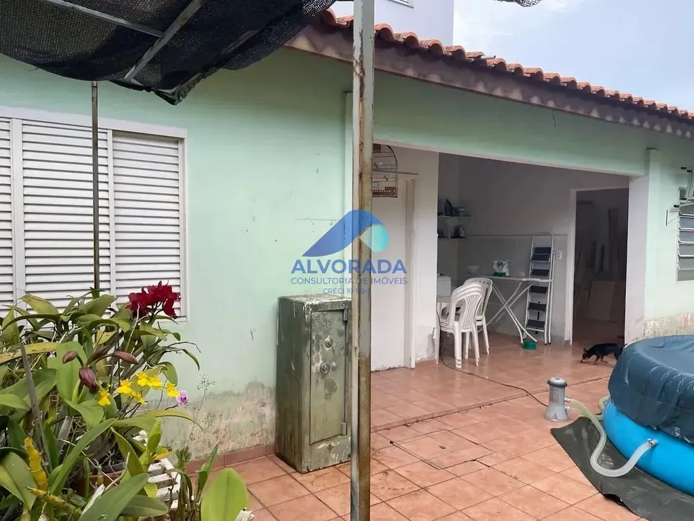 Casa, 3 quartos, 218 m² - Foto 2