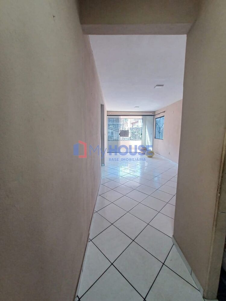 Apartamento à venda com 3 quartos, 198m² - Foto 1