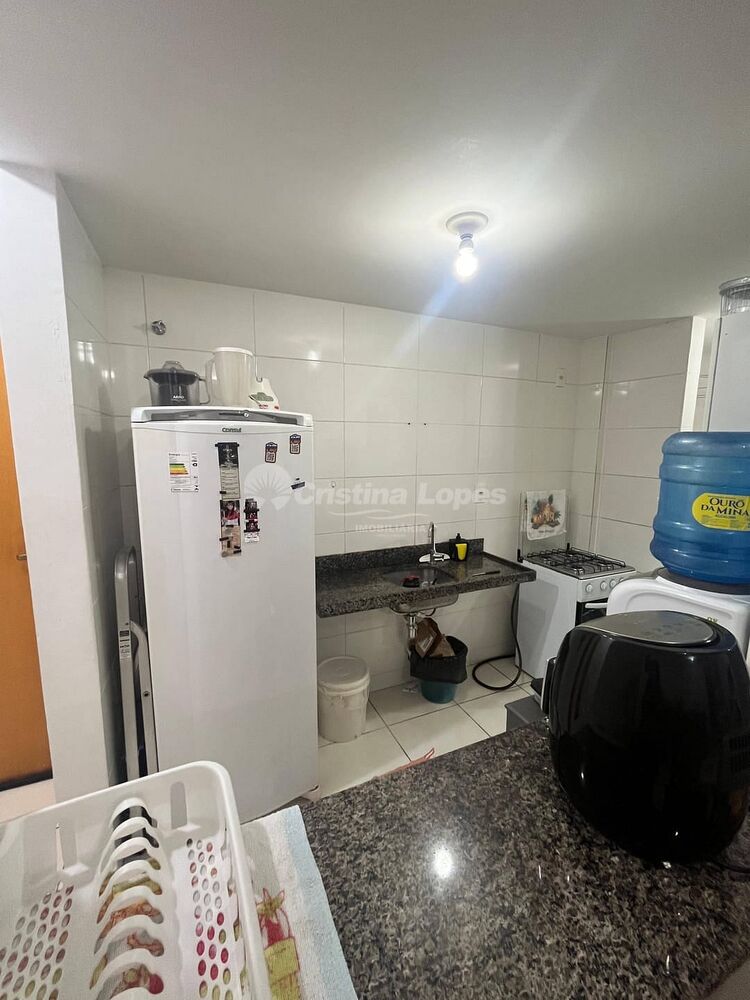 Apartamento à venda com 3 quartos, 74m² - Foto 2