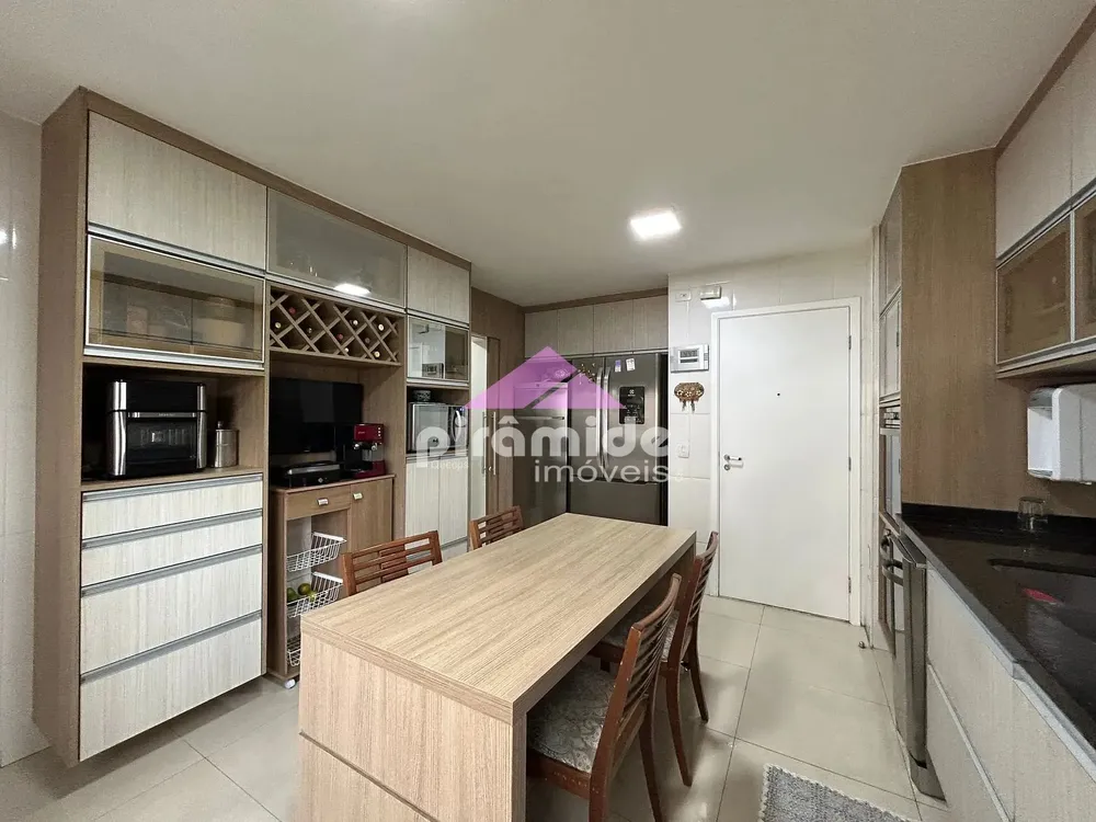 Apartamento, 3 quartos, 143 m² - Foto 3