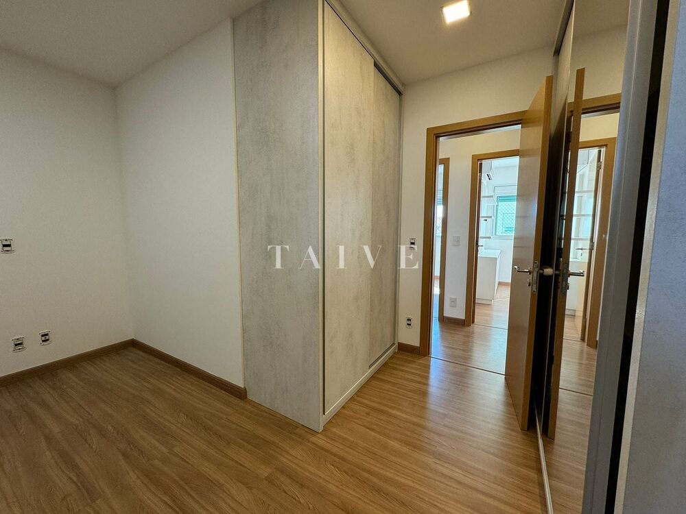Apartamento à venda com 3 quartos, 122m² - Foto 11