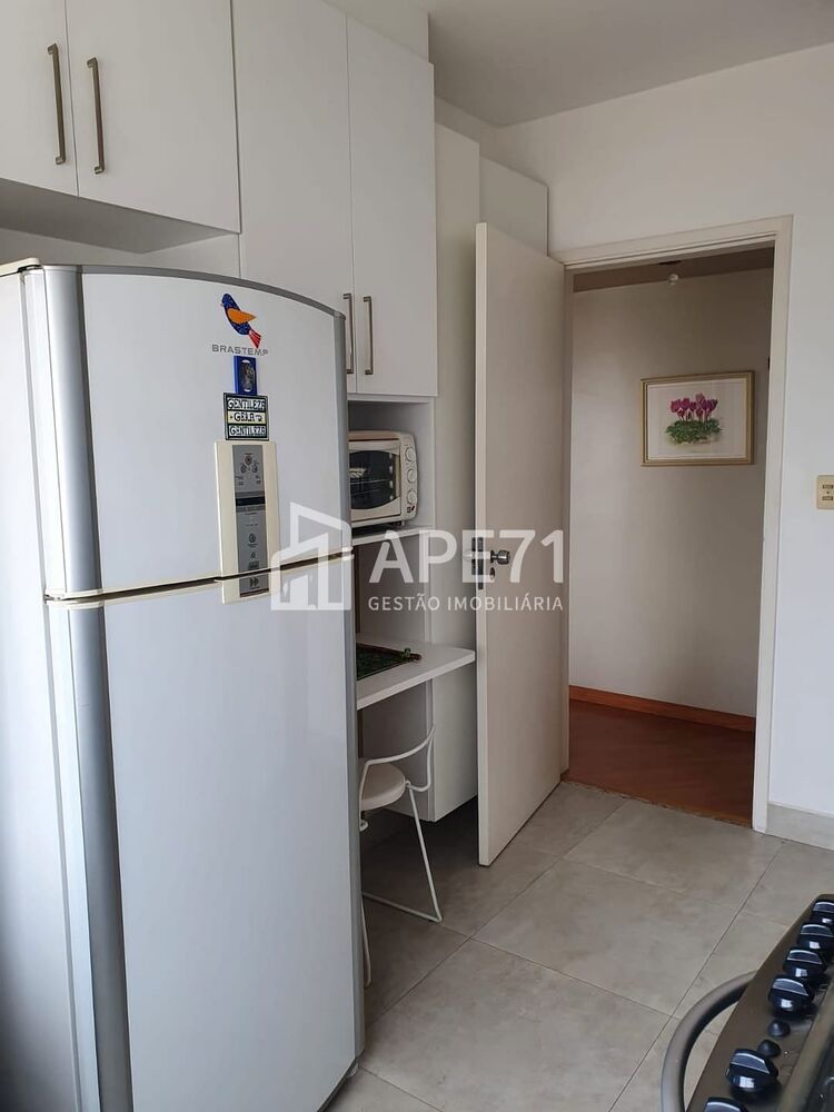 Apartamento à venda com 2 quartos, 67m² - Foto 16