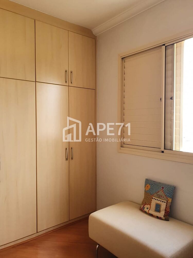 Apartamento à venda com 2 quartos, 67m² - Foto 11