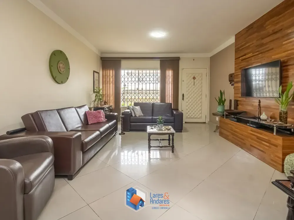 Sobrado, 3 quartos, 289 m² - Foto 1
