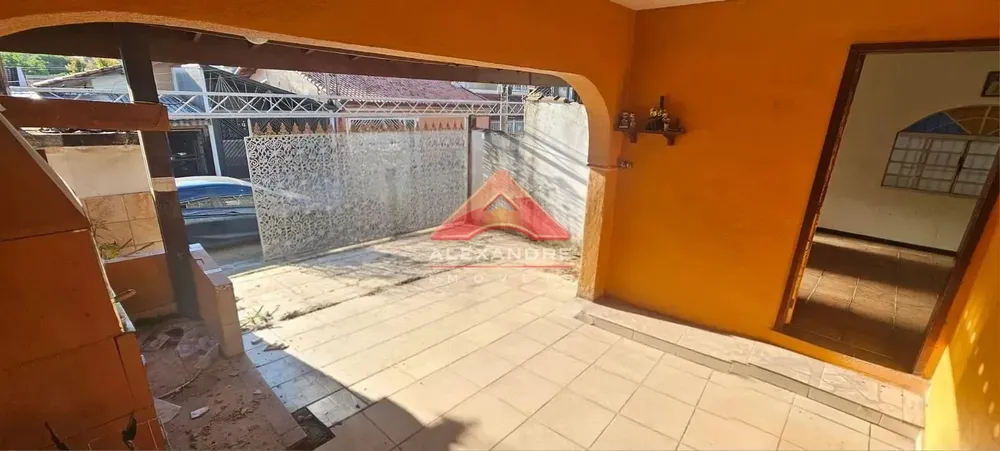Casa, 3 quartos, 132 m² - Foto 2