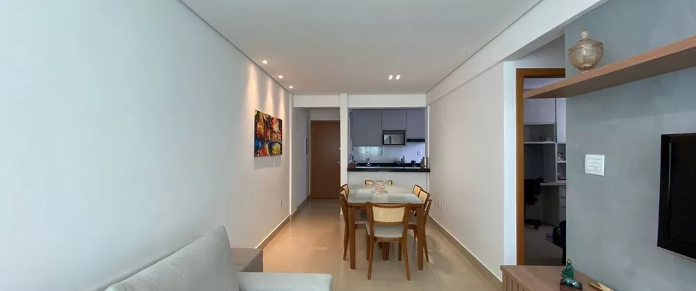 Apartamento à venda com 2 quartos, 65m² - Foto 2